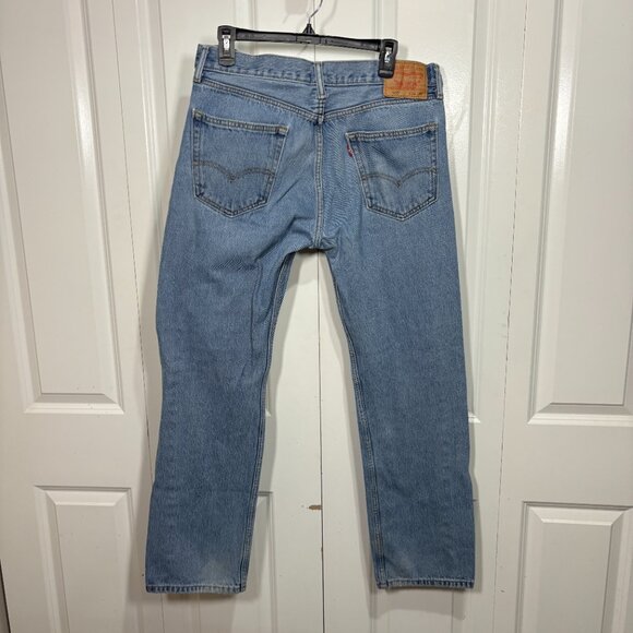 Levi’s 505 Men's Jeans 34x32 Light Wash Regular Fit Straight Leg Denim Blue - Picture 2 of 8